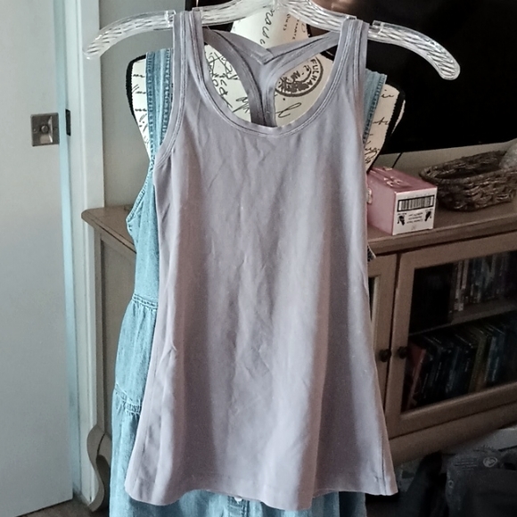 LULULEMON Tank NWOT - Picture 1 of 4